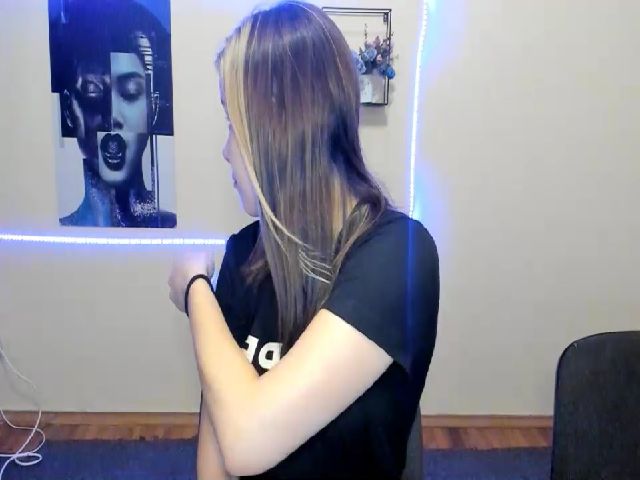 Live sex webcam photo for PolliMilk #258549059