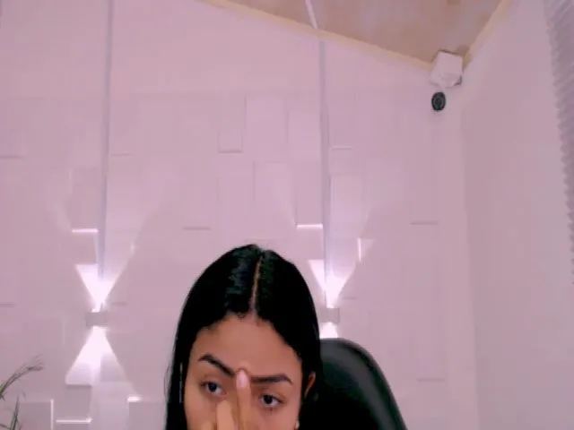 Live sex webcam photo for Princes_hot18 #264411758