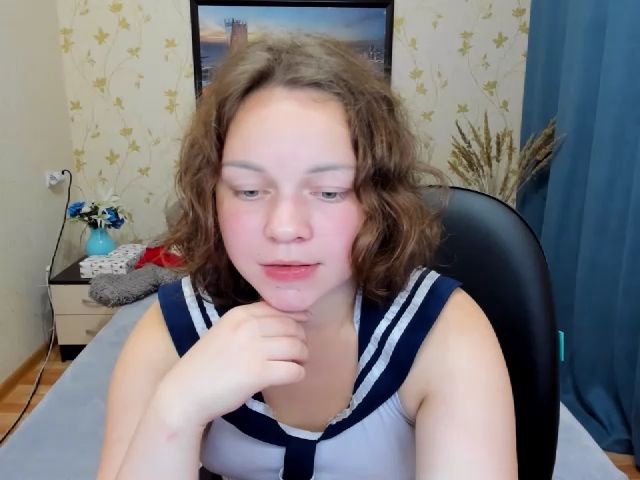 Live sex webcam photo for LanaCutie #253499402