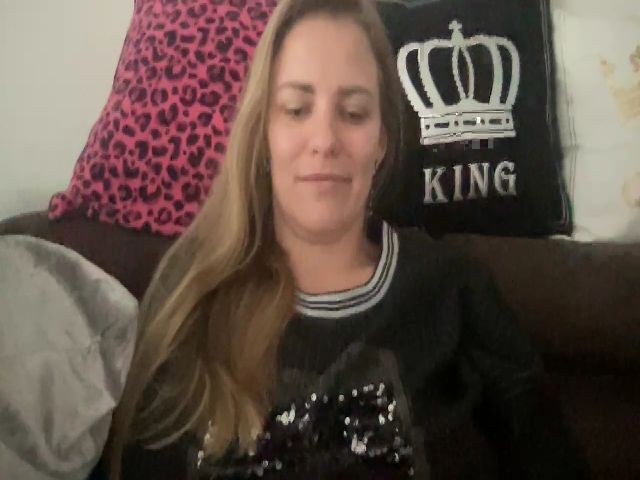 Live sex webcam photo for AnnaDiamond1 #287889188