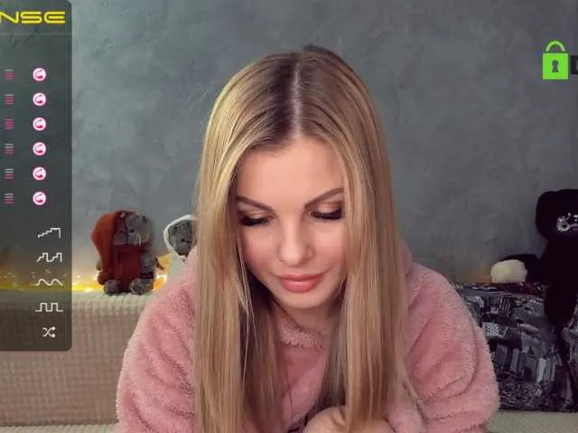 Live sex webcam photo for LiluDallass #287915492