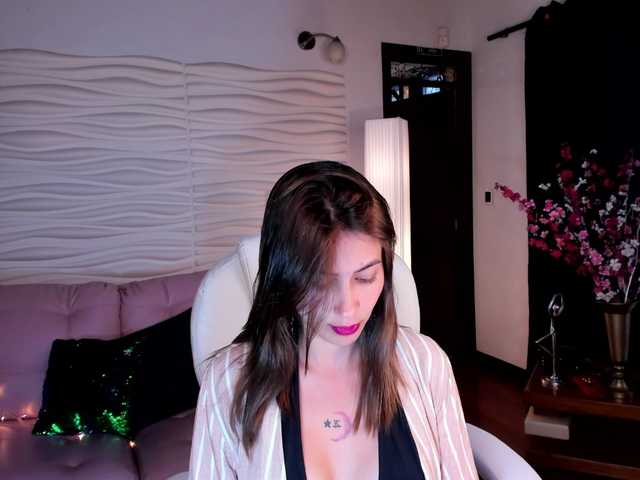 Live sex webcam photo for CassieKleinX #240999182