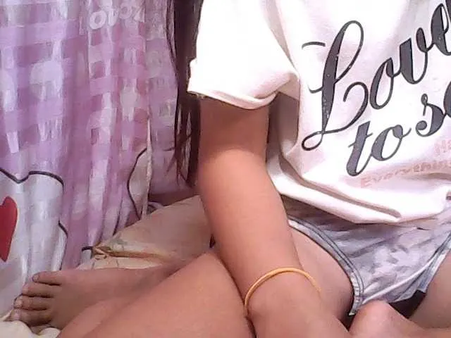 Live sex webcam photo for rojane18 #255559846