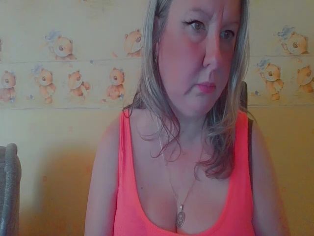 Live sex webcam photo for Christine31 #264135192