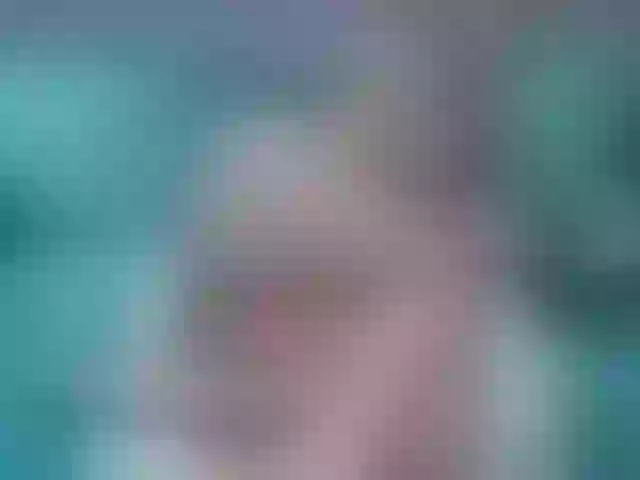Live sex webcam photo for PinkChristine #260034832