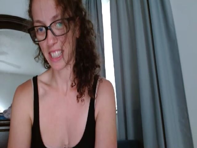 Live sex webcam photo for Sarah_Stark #252491037