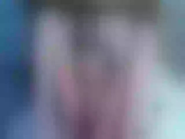 Live sex webcam photo for Littleissue #259576937