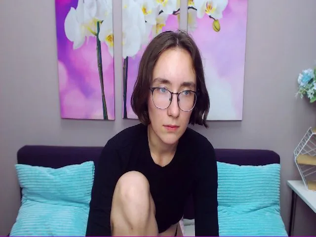 Live sex webcam photo for CleverAlexiss #253592471