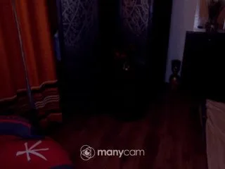 Live sex webcam photo for DivineBlond #287956422