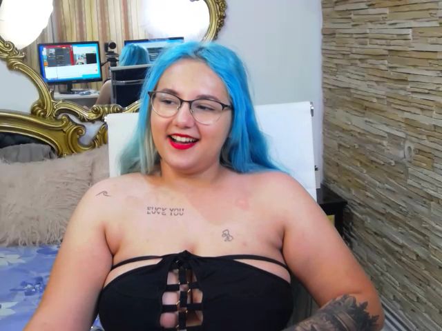 Live sex webcam photo for MissElisabeth #262876039