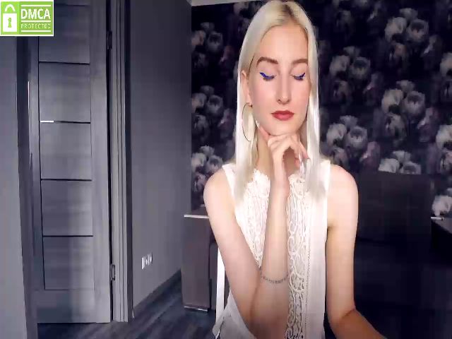 Live sex webcam photo for CharmingRay #254489846