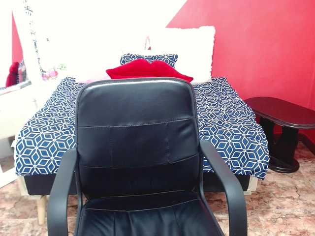 Live sex webcam photo for tinabrowm #247551357