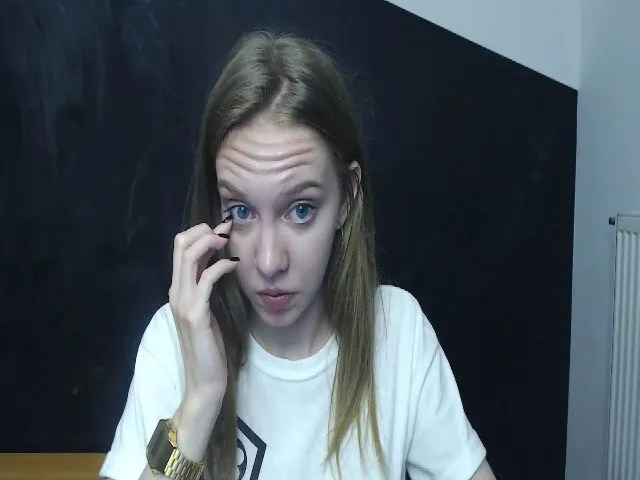 Live sex webcam photo for HappySecret_ #264486672