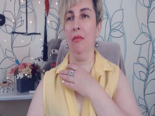 Live sex webcam photo for DepravedMadam #253672080