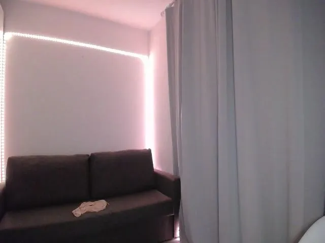 Live sex webcam photo for WowLisa #253935816
