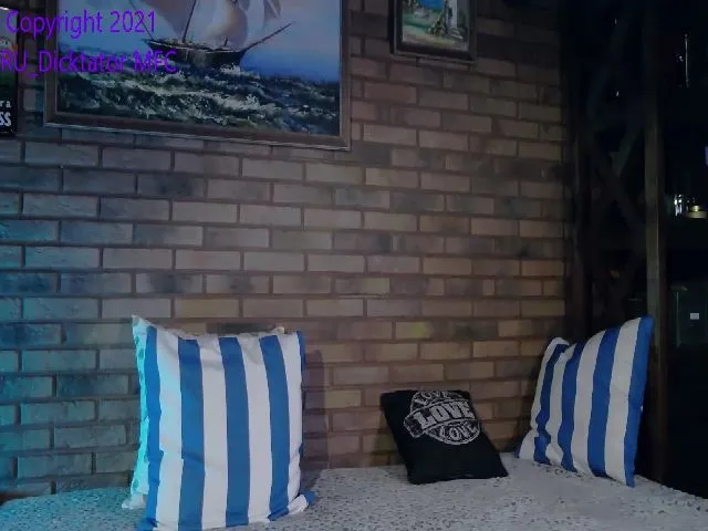 Live sex webcam photo for RU_Dicktator #265305460