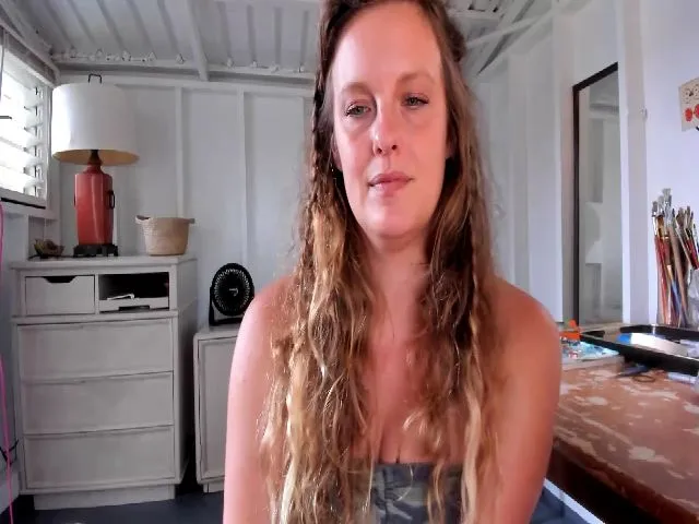 Live sex webcam photo for Ailia_ #254970616