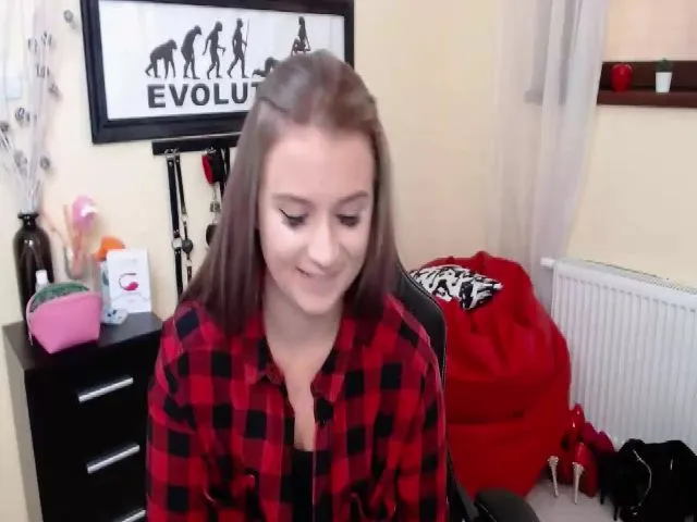 Live sex webcam photo for DREAMxLisa #264748607