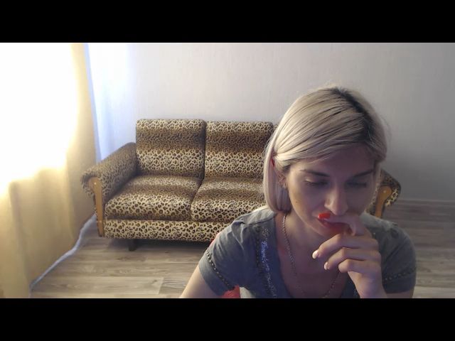 Live sex webcam photo for SexyBeatriice #253338274