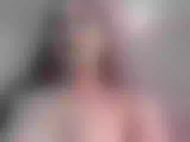 Live sex webcam photo for miacooper #242349941