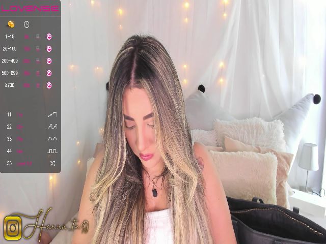 Live sex webcam photo for Hanna_tn #265500077