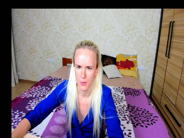 Live sex webcam photo for SusanSmite #256029260