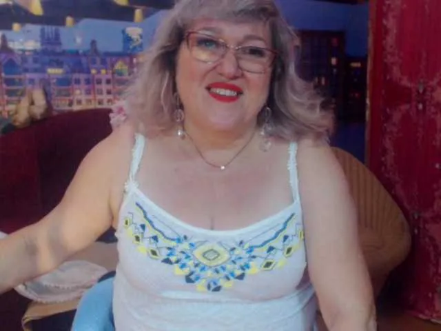 Live sex webcam photo for StarMarmelada #249475728