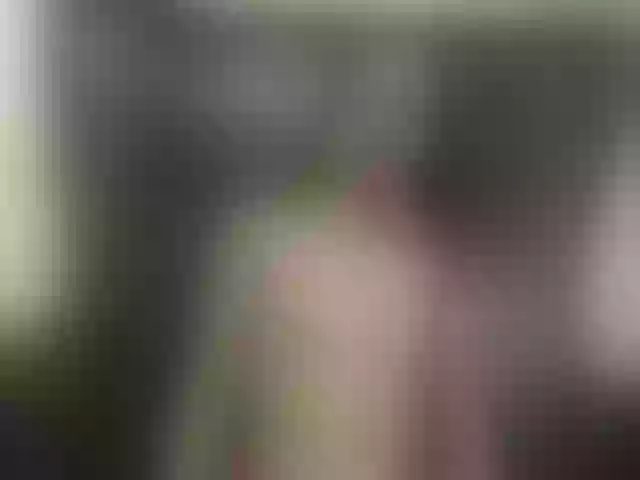 Live sex webcam photo for Louise-red #241353162
