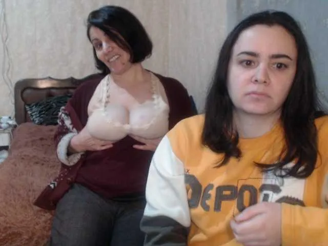 Live sex webcam photo for Katernia48 #241138767