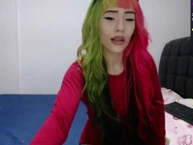 Live sex webcam photo for gizzell2 #241035180
