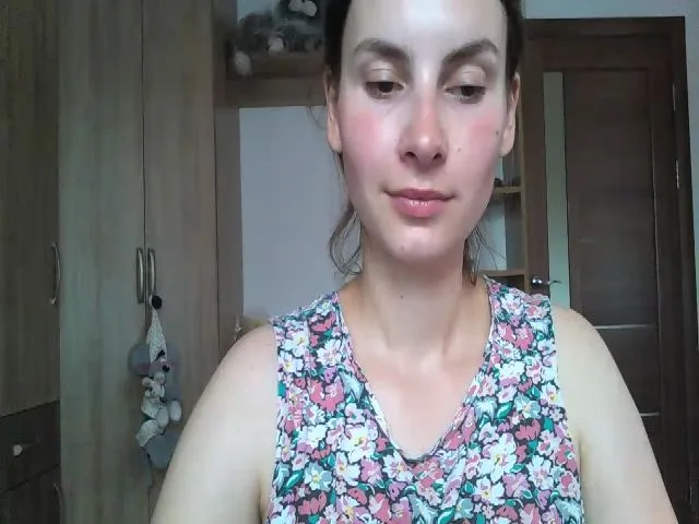 Live sex webcam photo for MisssSun #259977009