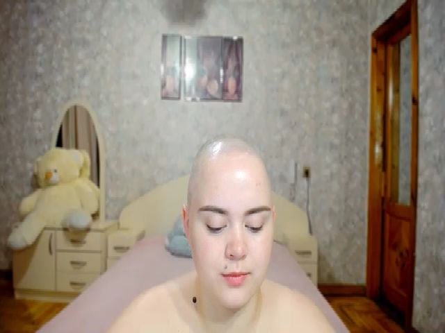 Live sex webcam photo for SweetCheekXO #260077642