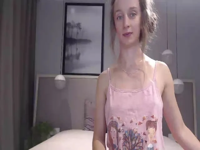 Live sex webcam photo for Innocent_Miss #265106573
