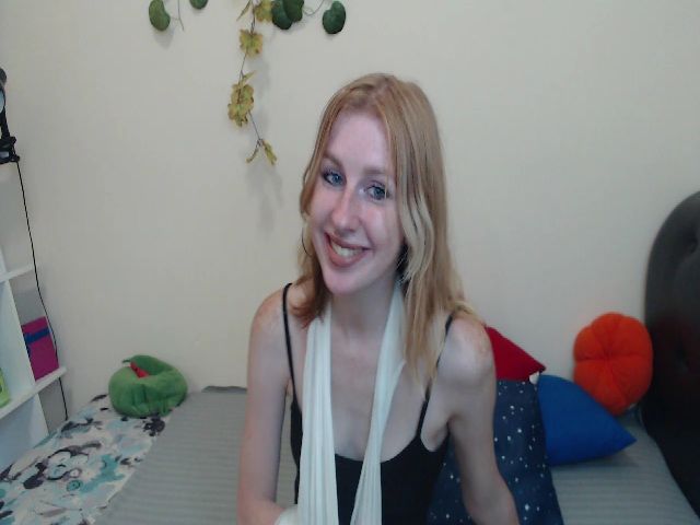 Live sex webcam photo for ImFoxx #257462436