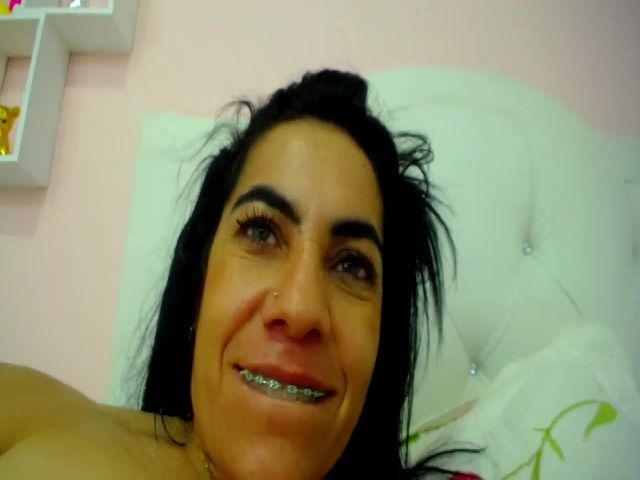 Live sex webcam photo for Petite_camila #287864370