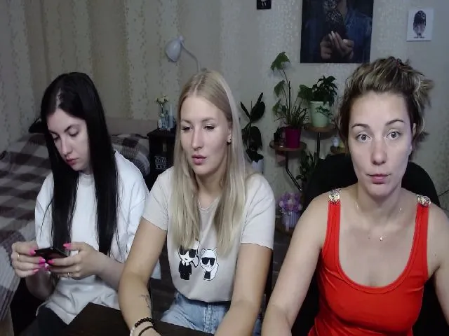 Live sex webcam photo for UrBlack_Kitty #257362058