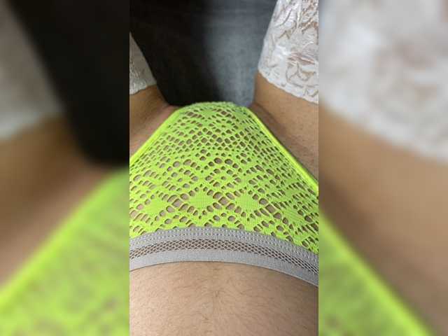 Live sex webcam photo for LolaSyde #247922289