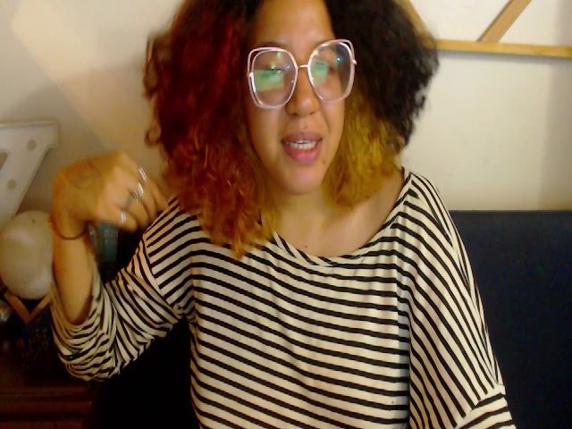 Live sex webcam photo for Sammy_00 #255808665