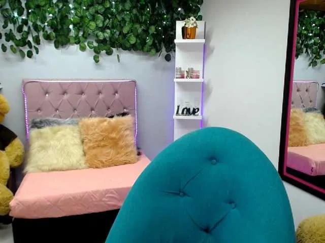 Live sex webcam photo for Bonie-cooper #253329834