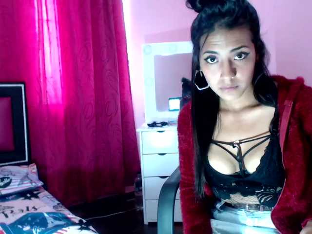 Live sex webcam photo for marilyn-eas #262227171