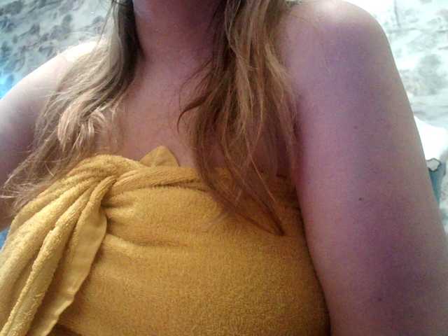 Live sex webcam photo for -Raven40- #248216797