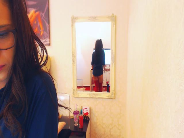 Live sex webcam photo for AlishaPacari #260295493