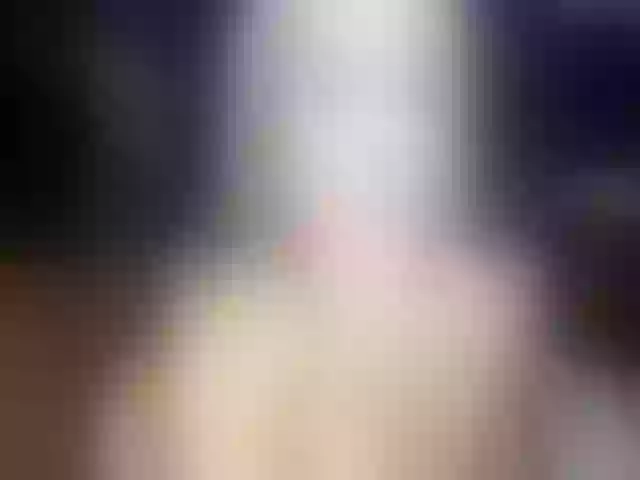 Live sex webcam photo for EllenRiplley #254120765