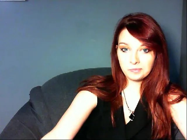 Live sex webcam photo for VirginLuna18 #264456830