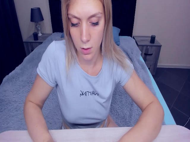 Live sex webcam photo for MeganKind #257484189