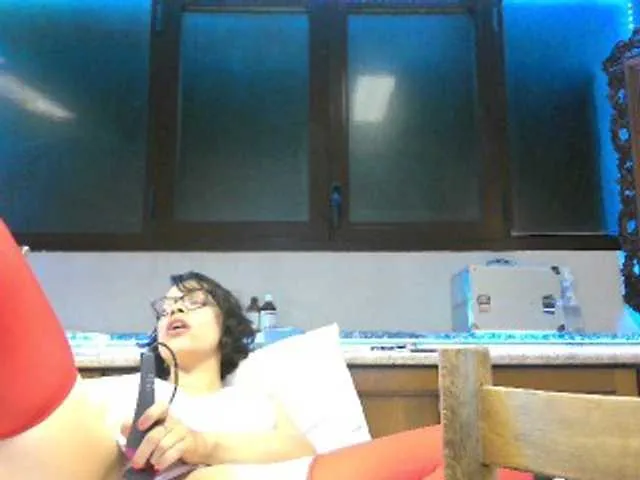 Live sex webcam photo for sharonnikol #263986026