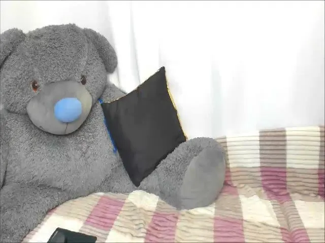 Live sex webcam photo for HelenWell #255063455