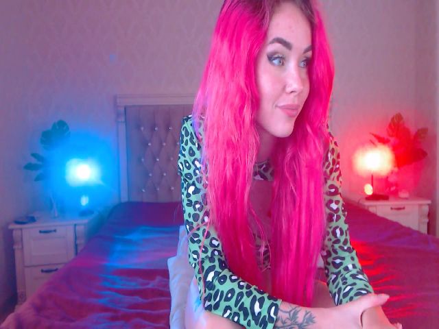 Live sex webcam photo for Sarah_Pink #255603139