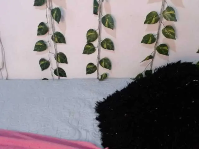 Live sex webcam photo for angeldarks #249200876