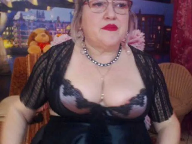 Live sex webcam photo for StarMarmelada #241317602